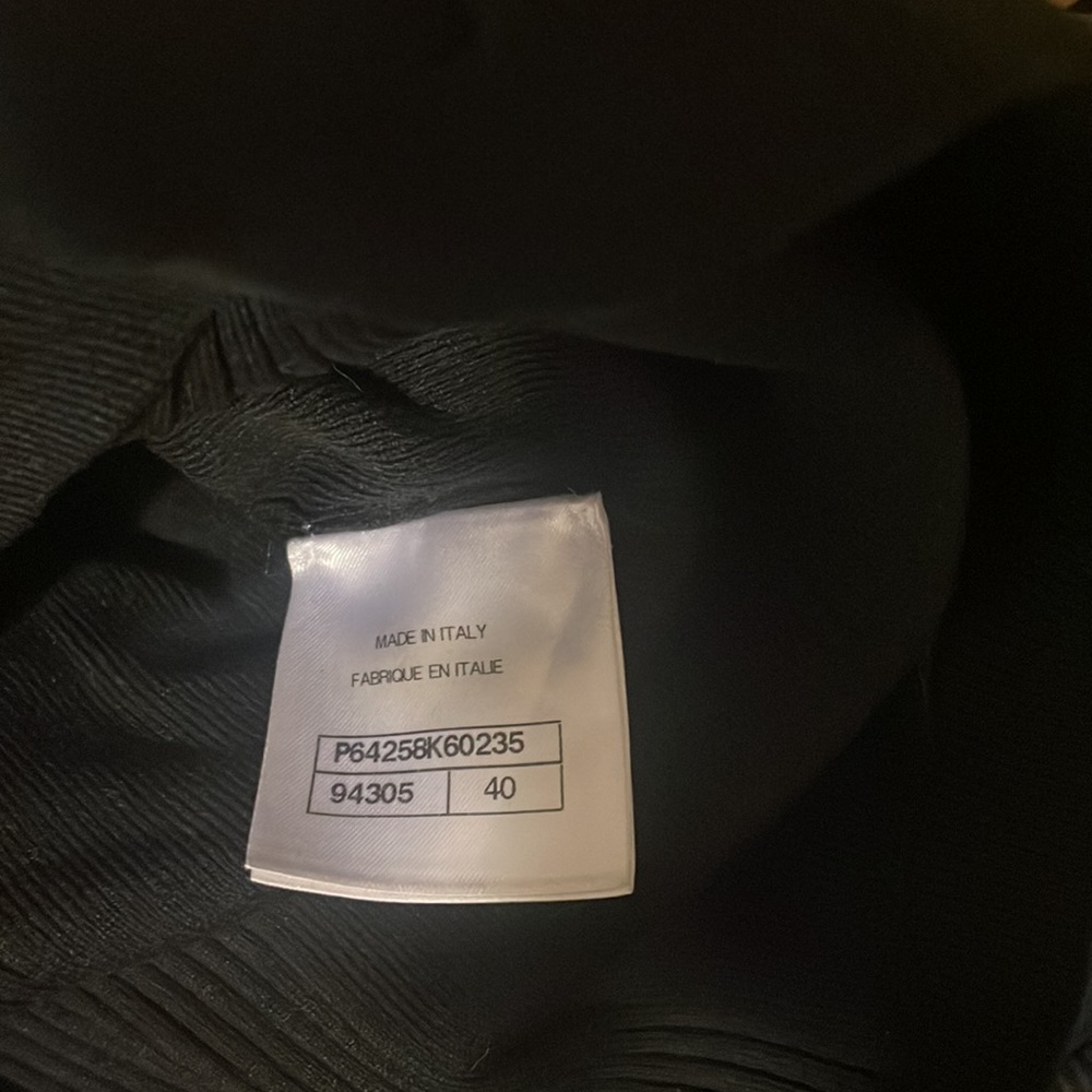 🚫SOLD🚫 New Chanel Black Diamond CC Top Size 40 (US Women’s M)💎 - Picture 16 of 17